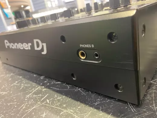 Pioneer DJ DJM-A9 5